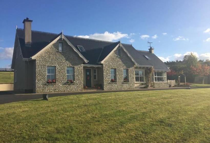 مبيت وإفطار The Cove Lodge