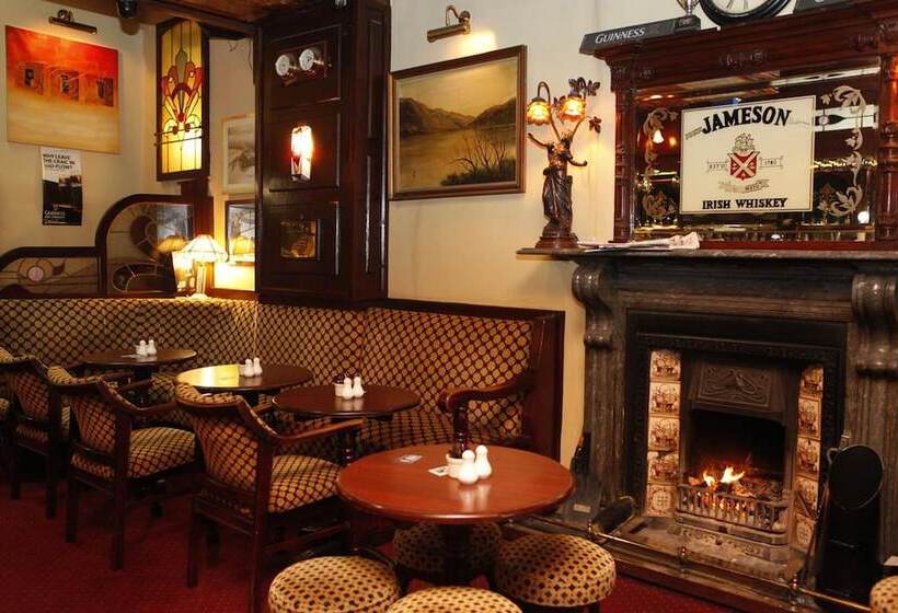 住宿加早餐  Hallahan S