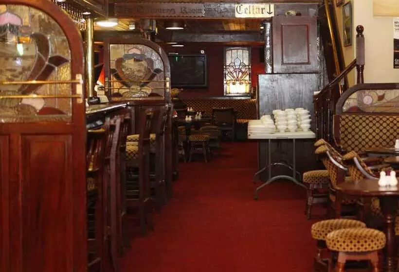 Aamiaismajoitus (B&B) Hallahan S
