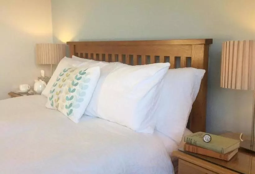 Cornerstones B&b