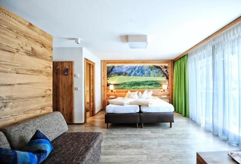 בית מלון כפרי Arnika