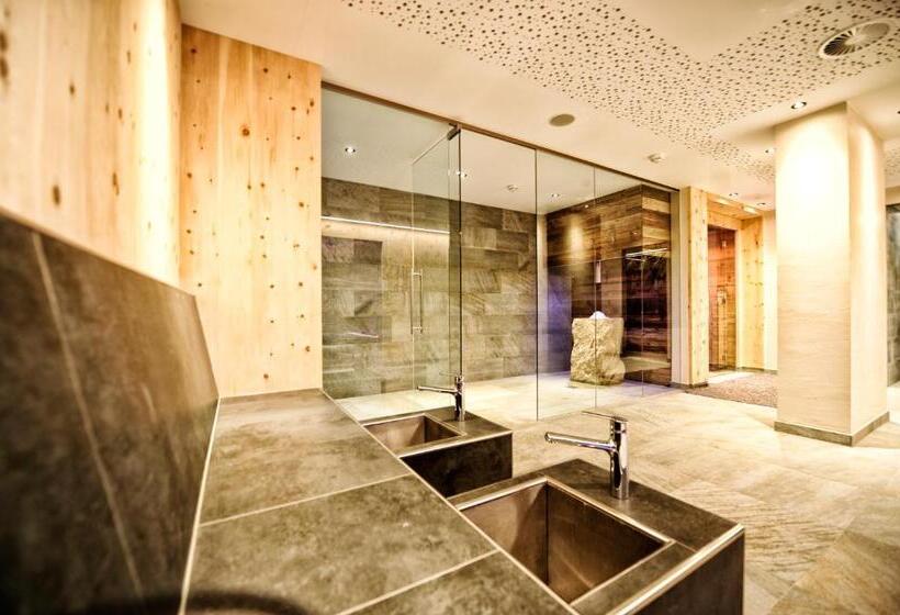 בית מלון כפרי Arnika