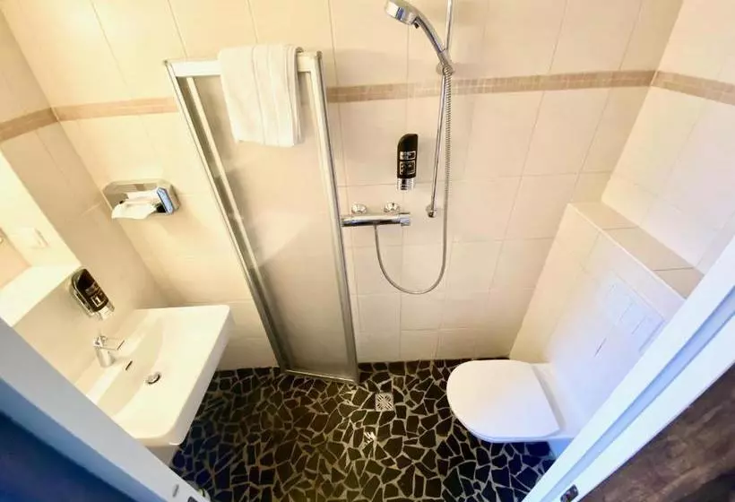 هتل Arte Vida Boutique Guesthouse