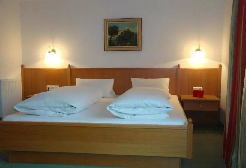 Hotelli Garni Austria