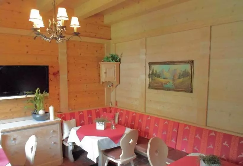 Hotelli Garni Austria
