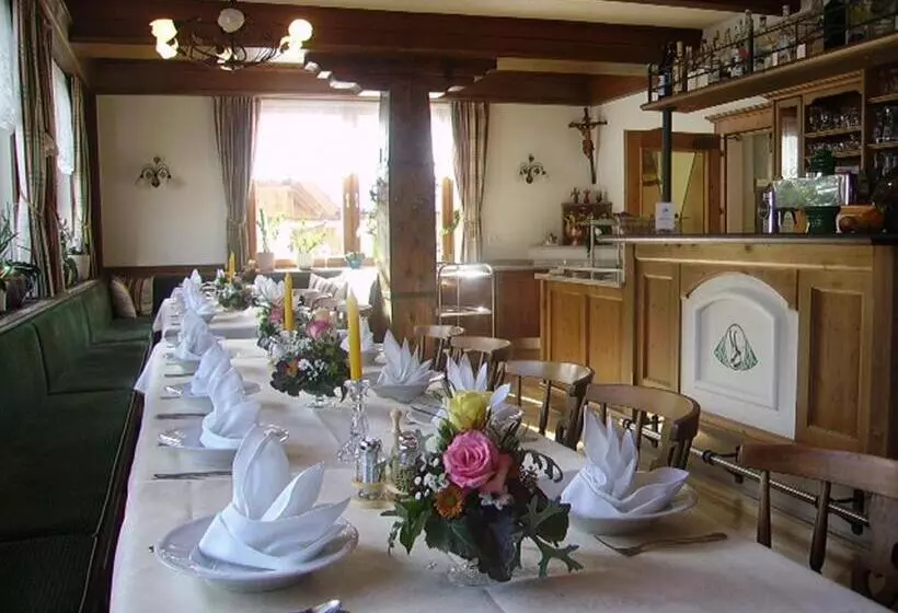 ホテル Gasthof Zur Gams