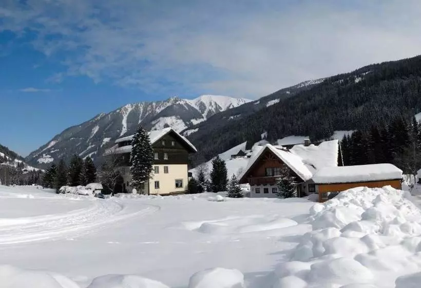 ホテル Gasthof Zur Gams