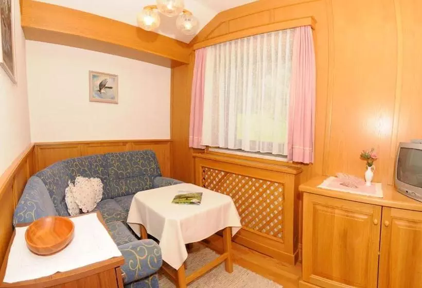 ホテル Gasthof Zur Gams