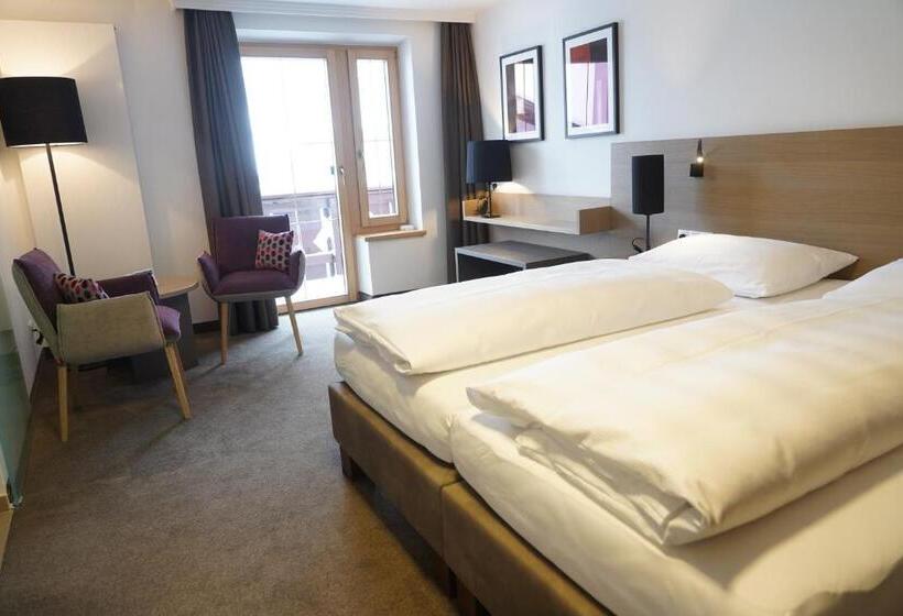 Quality Hosts Arlberg Hotel Goldenes Kreuz B&b