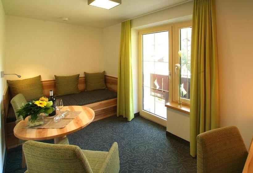 Quality Hosts Arlberg Hotel Goldenes Kreuz B&b