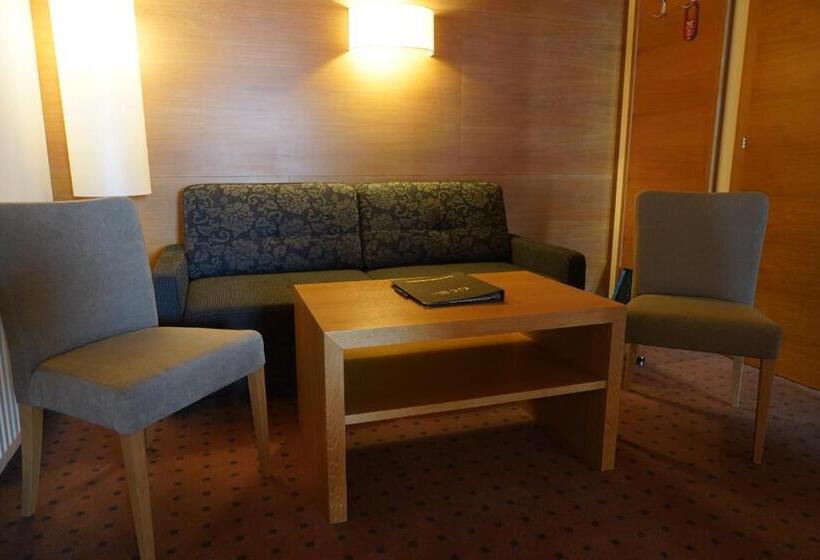 Quality Hosts Arlberg Hotel Goldenes Kreuz B&b