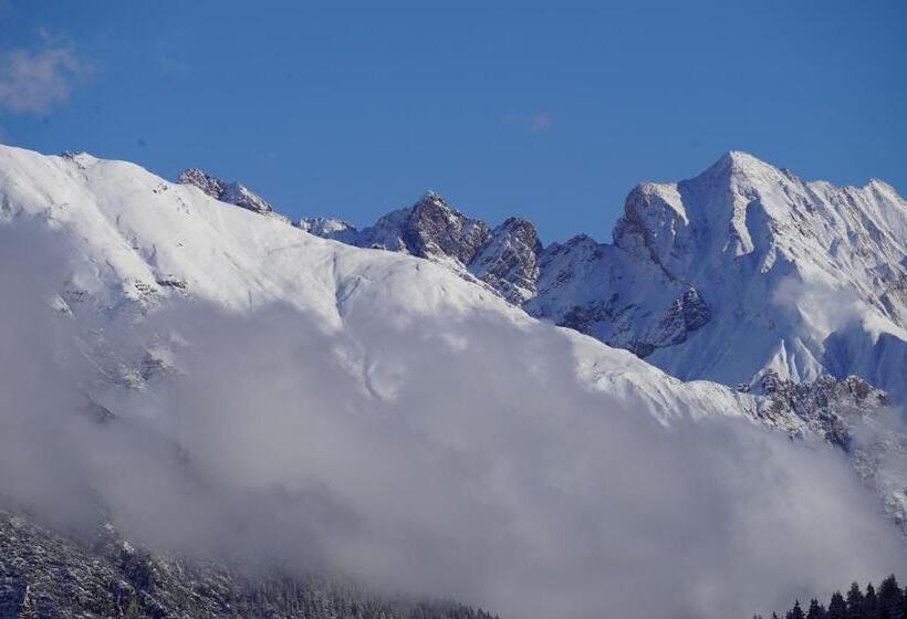 Quality Hosts Arlberg Hotel Goldenes Kreuz B&b