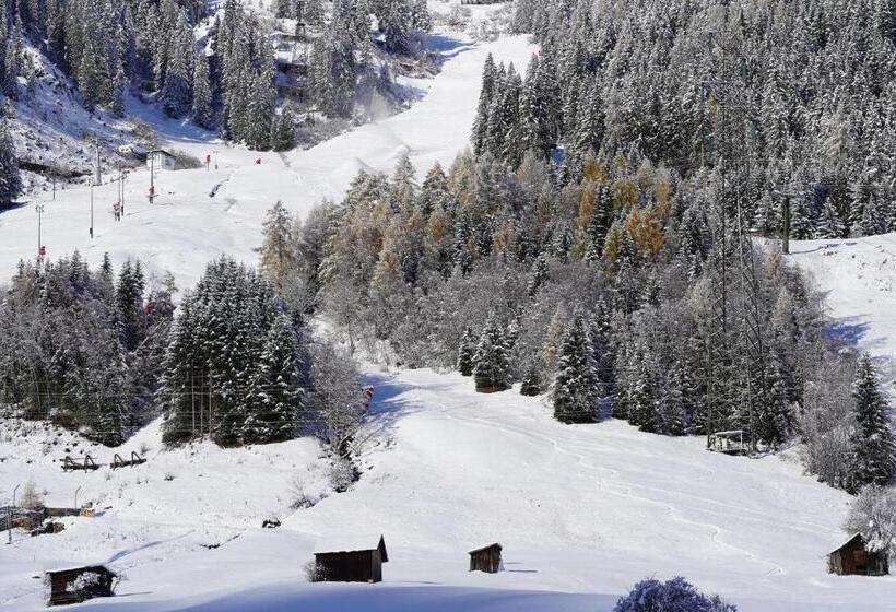 Quality Hosts Arlberg Hotel Goldenes Kreuz B&b