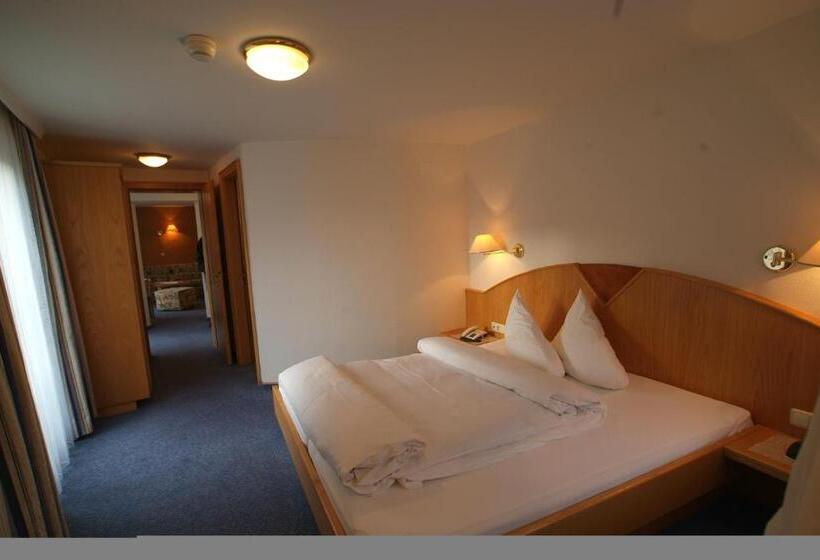 Quality Hosts Arlberg Hotel Goldenes Kreuz B&b