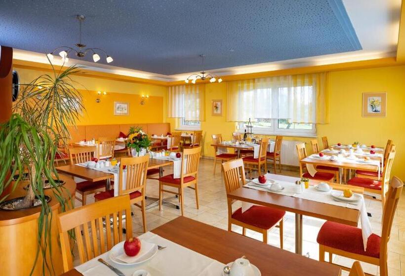 Golf & Thermenland Sonnenpension Frühstückshotel Burgauberg Stegersbach