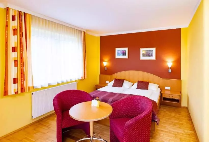 Golf & Thermenland Sonnenpension Frühstückshotel Burgauberg Stegersbach