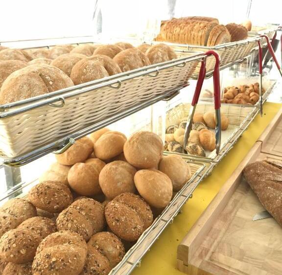 هتل Middelpunt   Gratis Parking   Ontbijt Inbegrepen!