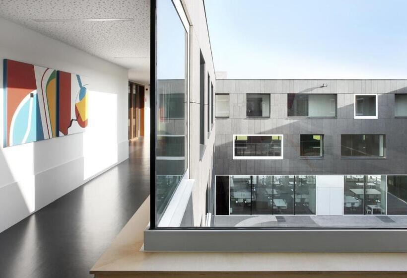 هتل Middelpunt   Gratis Parking   Ontbijt Inbegrepen!