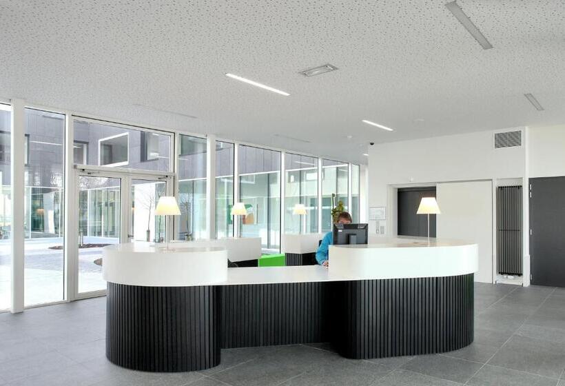 هتل Middelpunt   Gratis Parking   Ontbijt Inbegrepen!