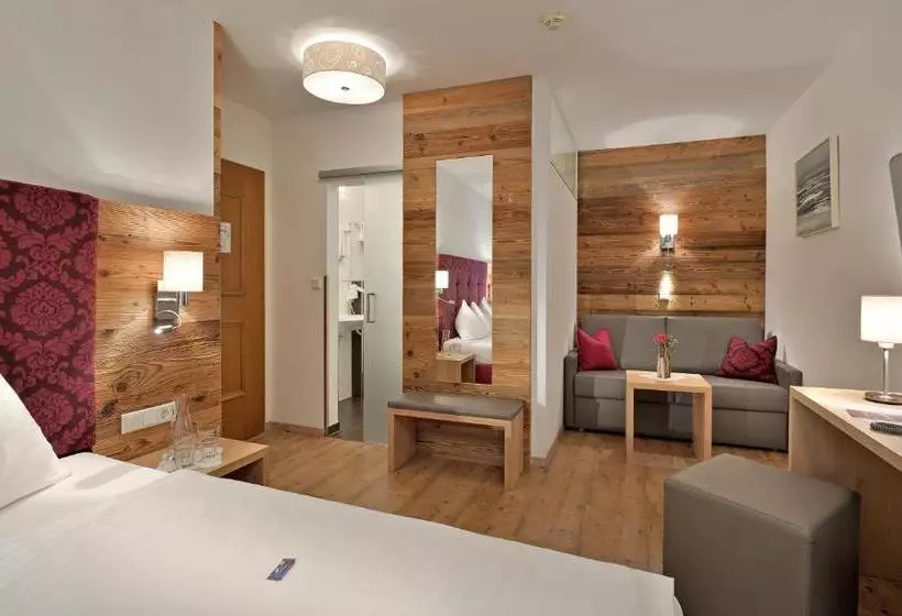 Hotelli Tiroler Stuben