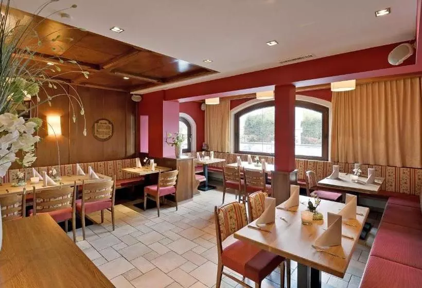 Hotelli Tiroler Stuben