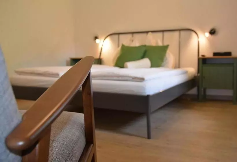 Hotelli Grüner Heinrich   Bett&frühstück