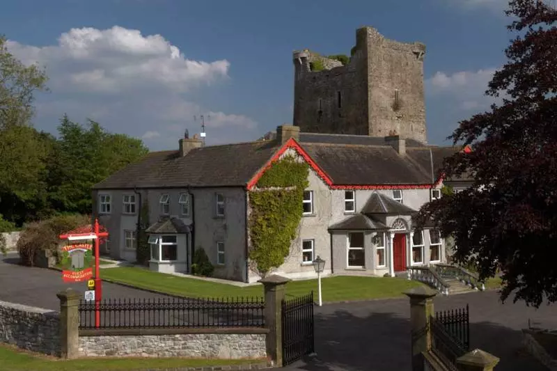 The Castle Country House B&b