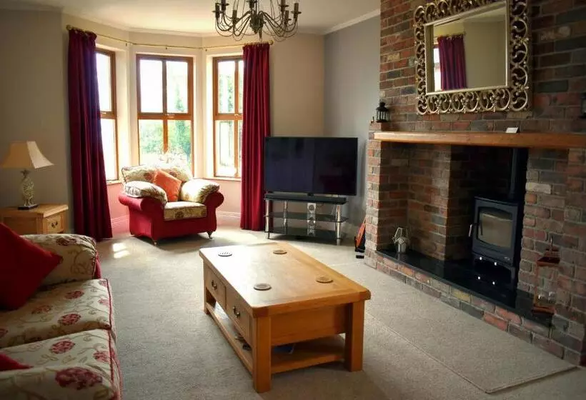 The Meadows B&b