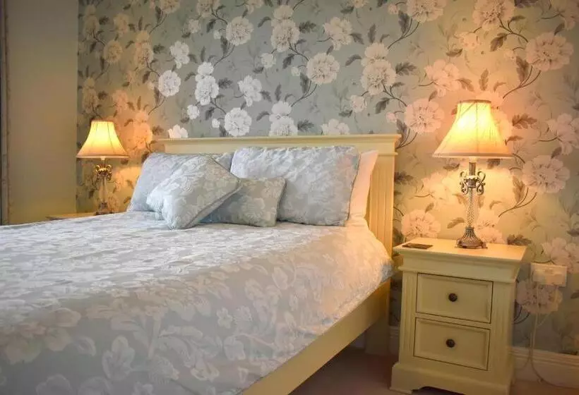 The Meadows B&b