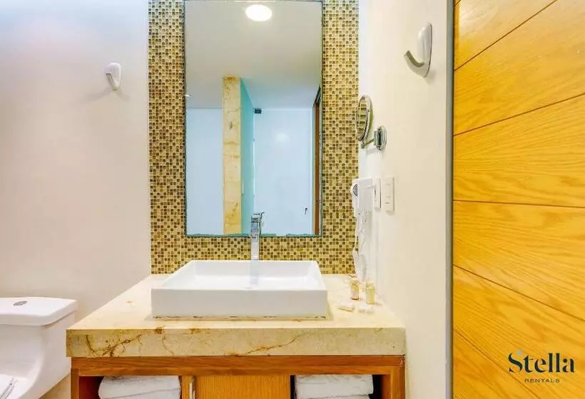 A Nah Apartments, Rooftop Pool, Walking Distance To 5th Avenue