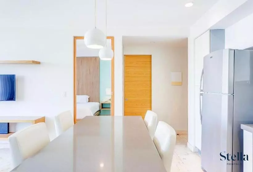 A Nah Apartments, Rooftop Pool, Walking Distance To 5th Avenue