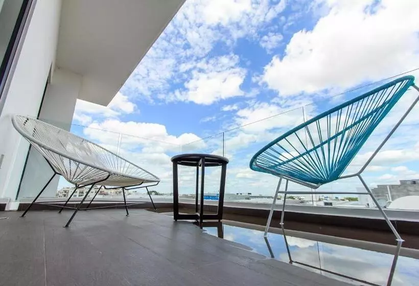 A Nah Apartments, Rooftop Pool, Walking Distance To 5th Avenue