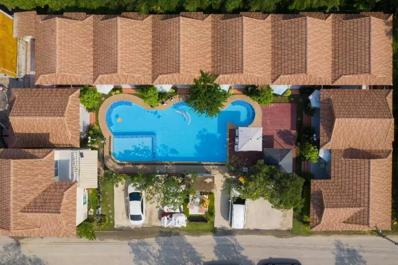 Charm Resort Chaam
