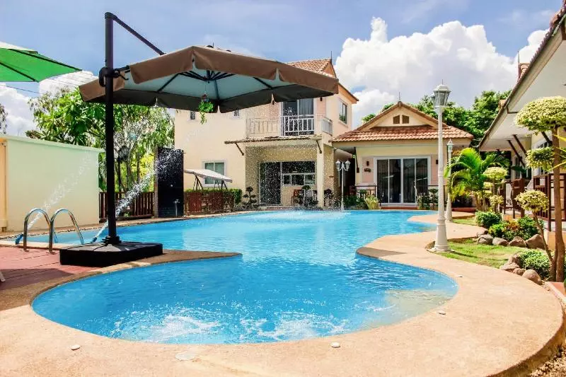 Charm Resort Chaam