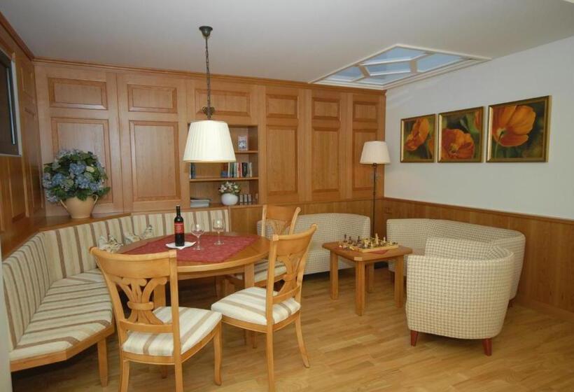 Gasthof Hotel Hauslwirt