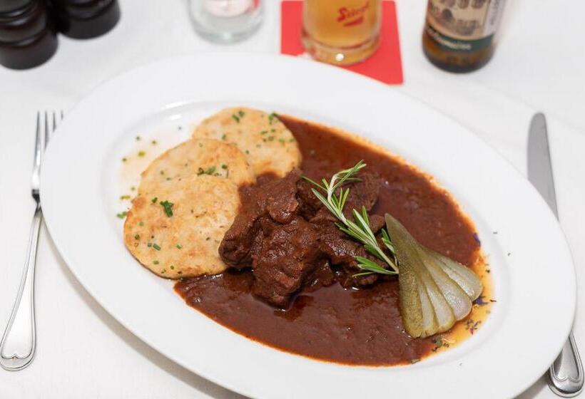 Gasthof Hotel Hauslwirt