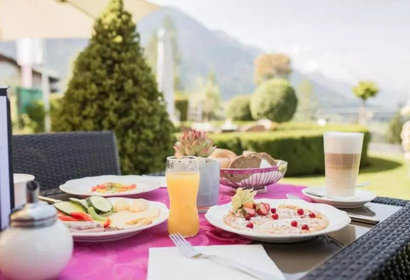 هتل Alpenschlössl
