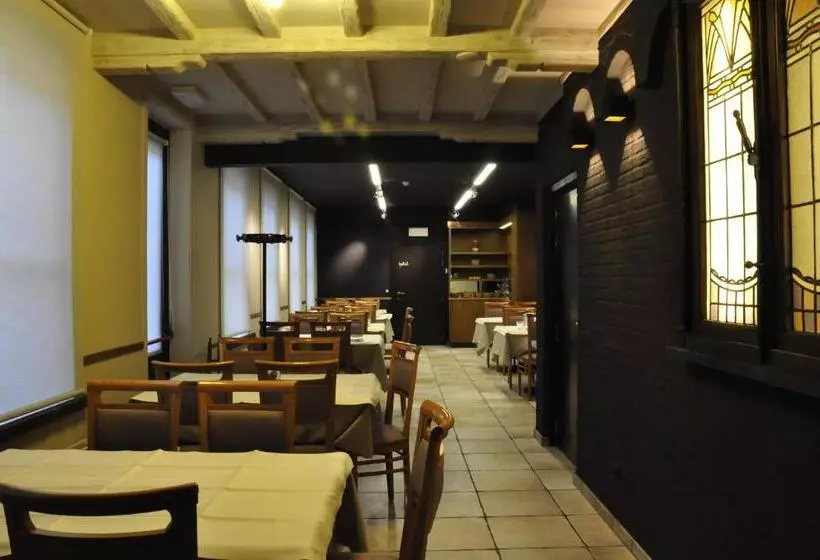Hotelli Brasserie De Beiaard