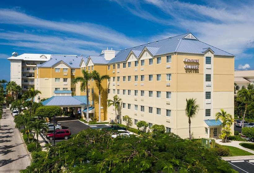 هتل Hampton By Hilton Grand Cayman Seven Mile Beach