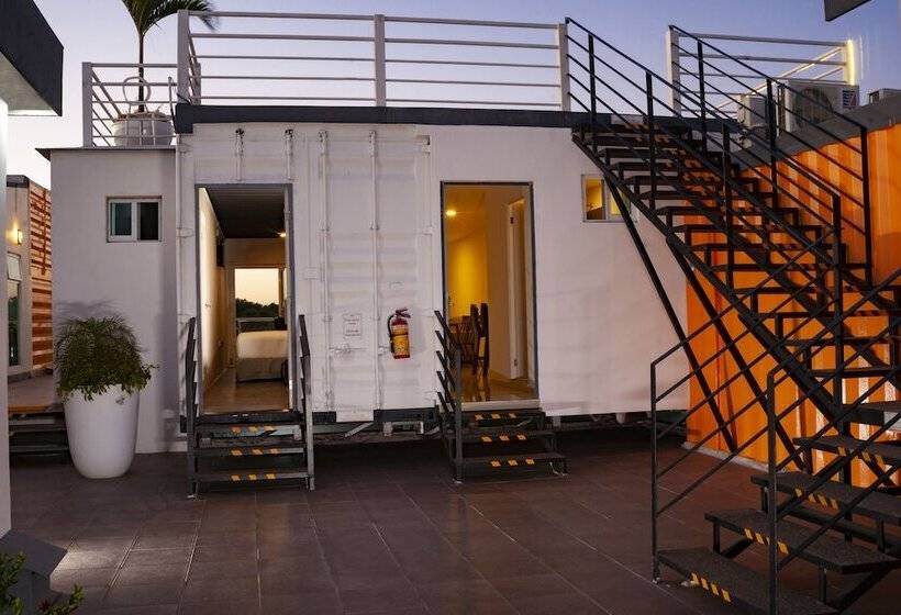 Container Inn Hotel Aeropuerto
