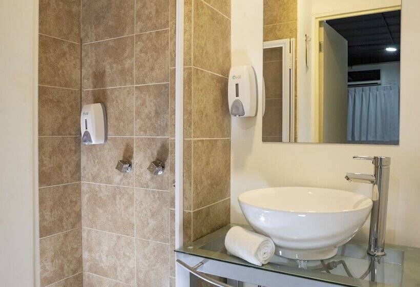 Container Inn Hotel Aeropuerto