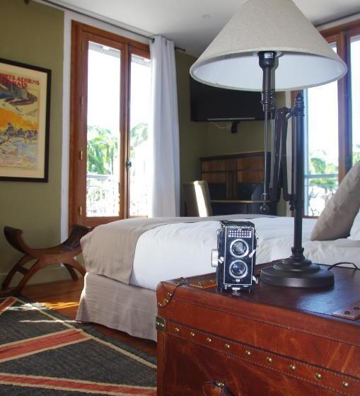 هتل Hôtel Des Palmistes