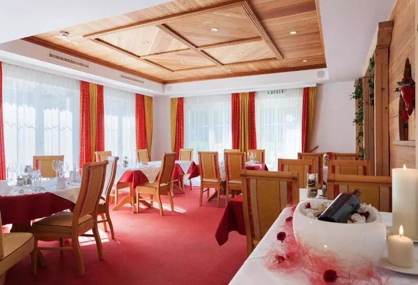 هتل Ischgl