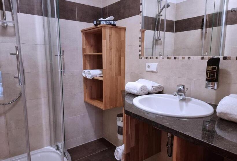 호텔 Karnischer Hof