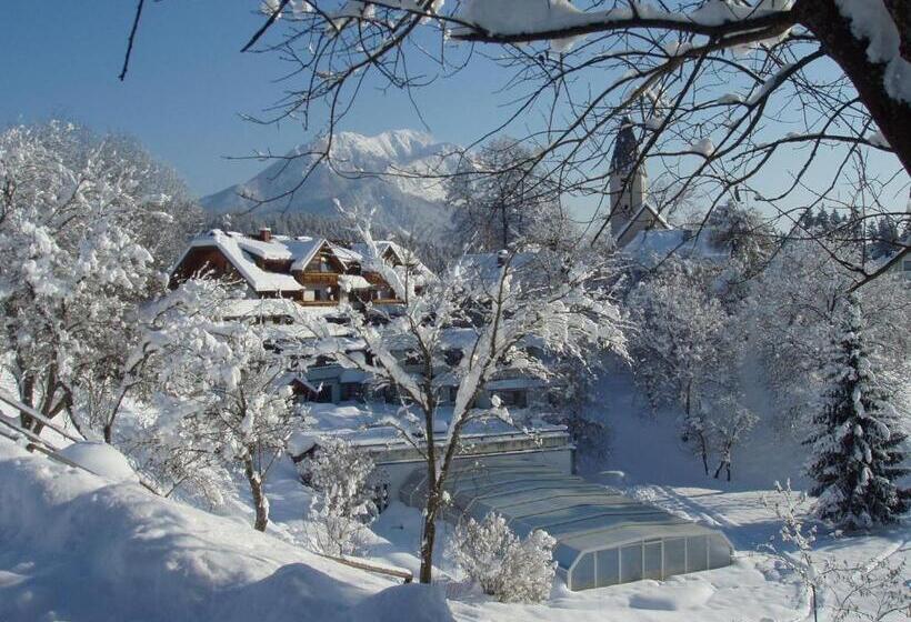 호텔 Karnischer Hof