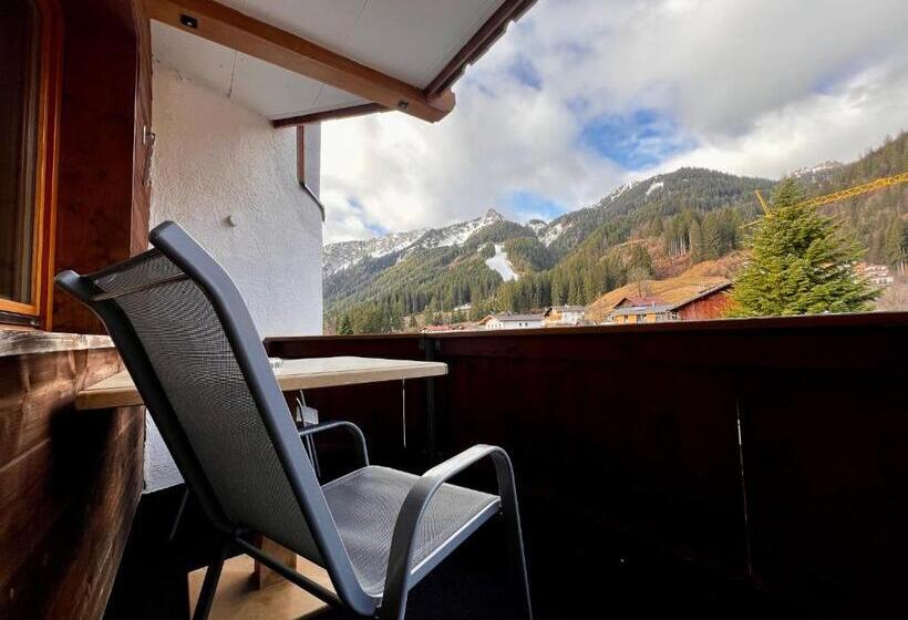 Wellness Aparthotel Lechlife Incl Pool 400m Zum Skilift