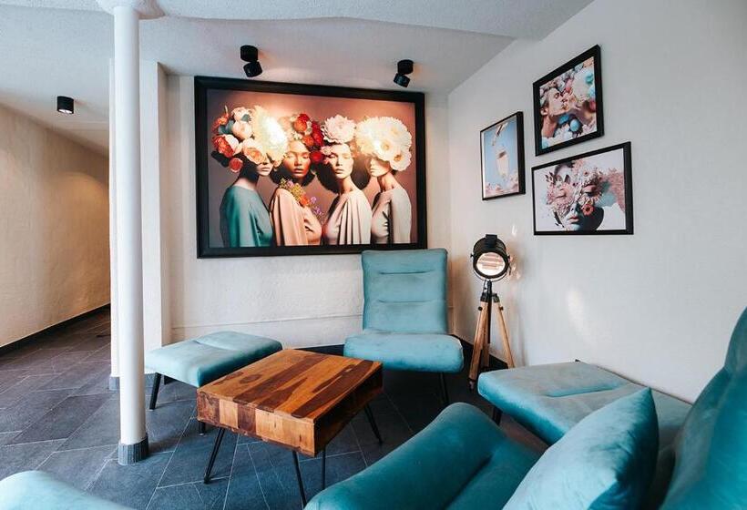 Wellness Aparthotel Lechlife Incl Pool 400m Zum Skilift