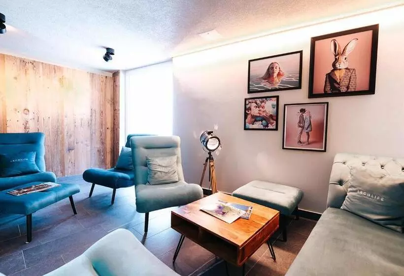 Wellness Aparthotel Lechlife Incl Pool   400m Zum Skilift