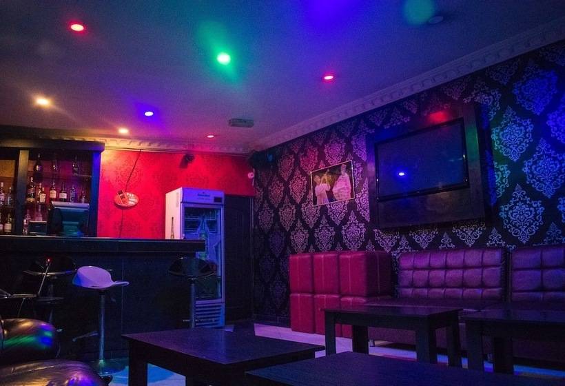 Maidaville Hotel And Suites