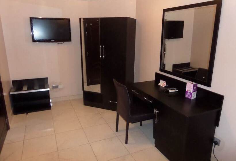 Maidaville Hotel And Suites